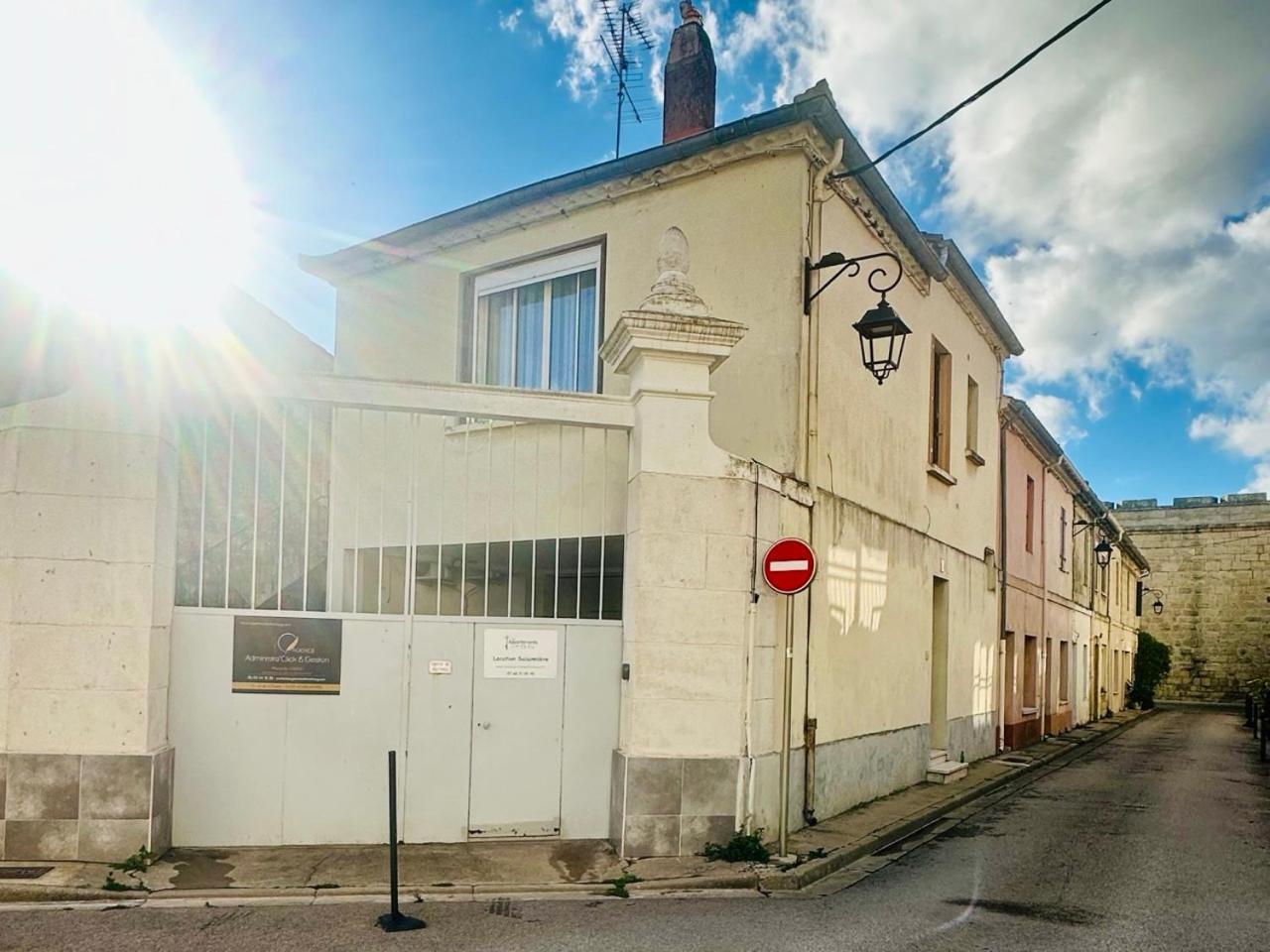 Les Appartements Du Mas - Rose Marie Aigues-Mortes Exterior foto