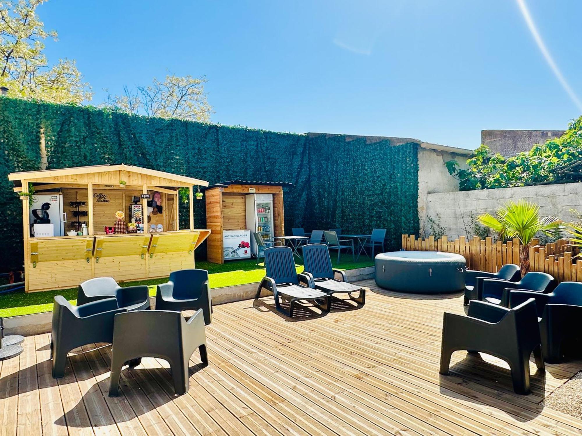 Les Appartements Du Mas - Rose Marie Aigues-Mortes Exterior foto