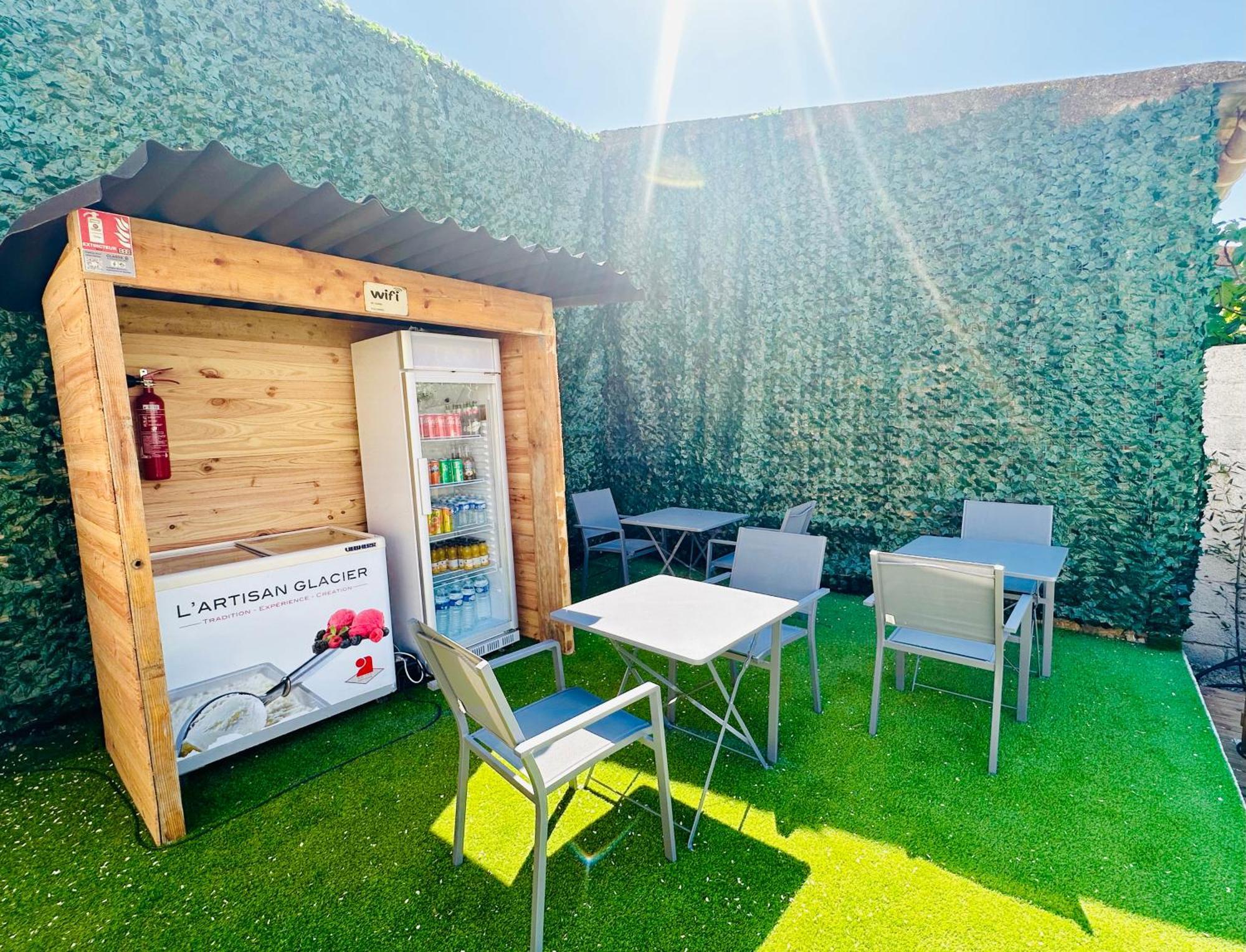 Les Appartements Du Mas - Rose Marie Aigues-Mortes Exterior foto